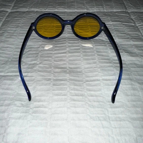 Urban Outfitters Round Polarized Yellow Lenses Sunglasses - Picture 2 of 2